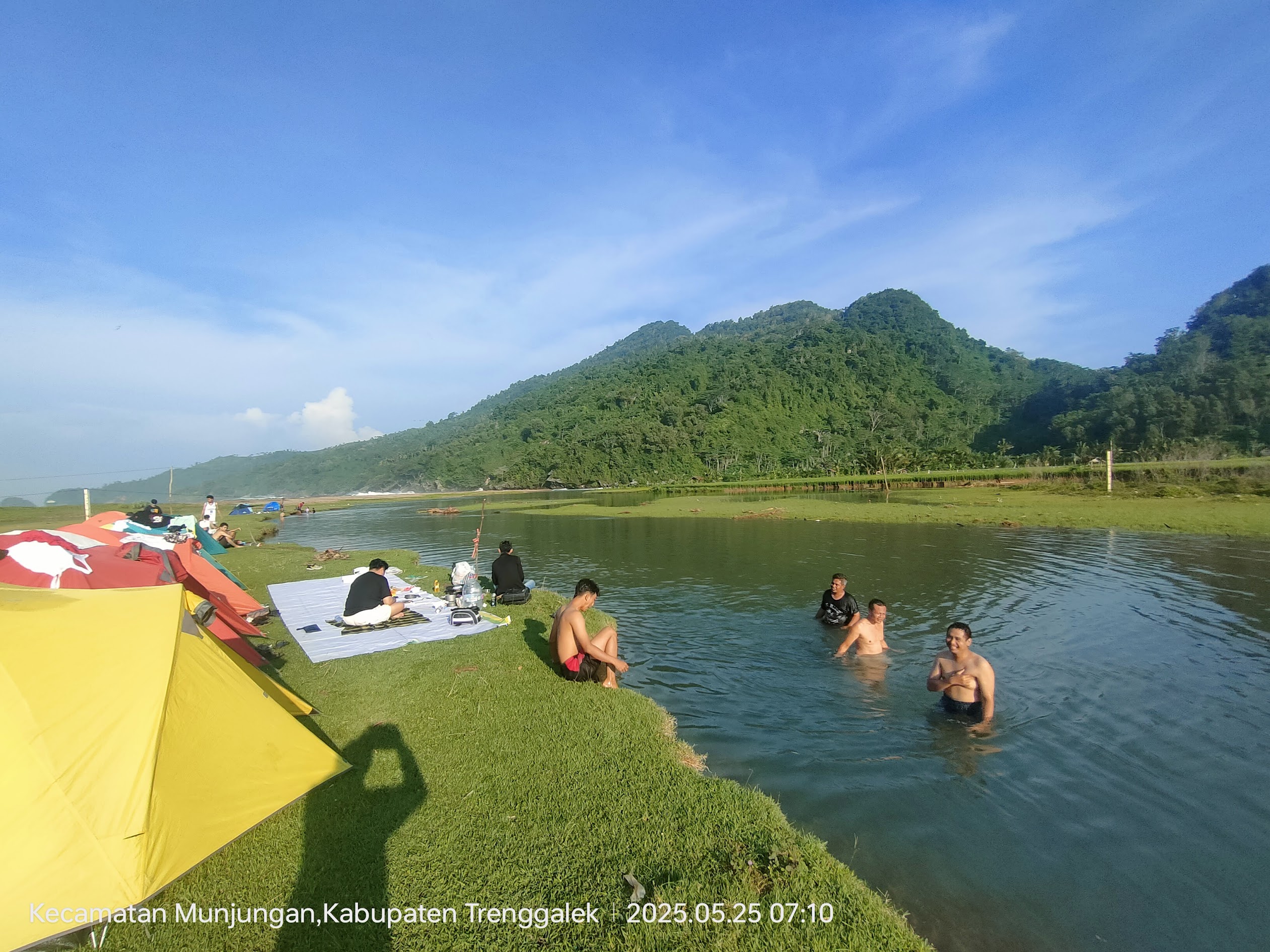 Pantai Kebo